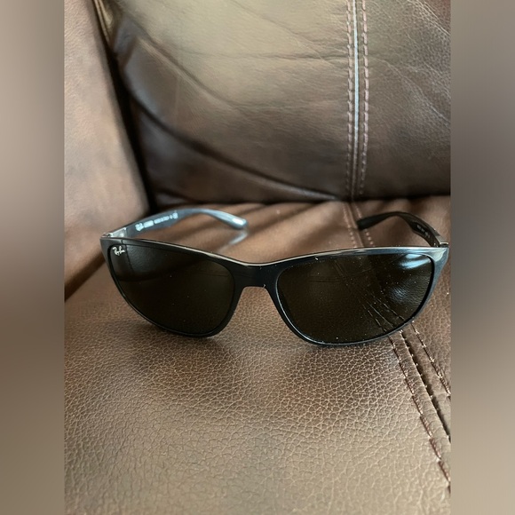Ray ban sunglasses - Picture 1 of 5